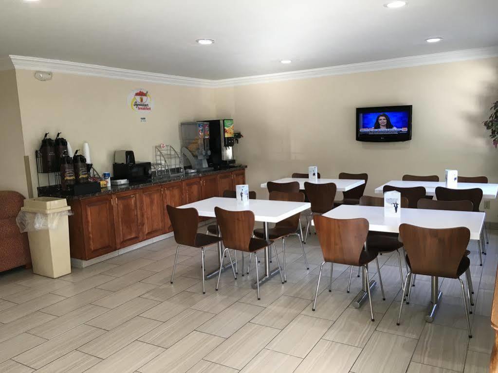 Super 8 By Wyndham Vicksburg Motel Eksteriør bilde