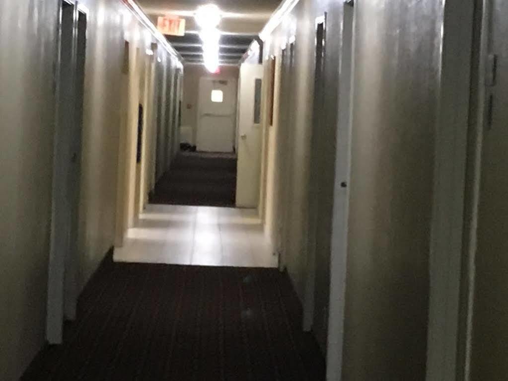 Super 8 By Wyndham Vicksburg Motel Eksteriør bilde